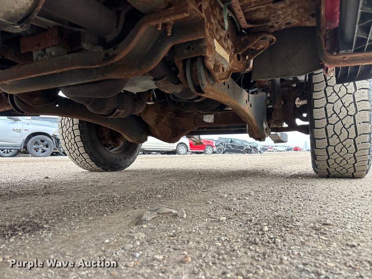 image for item YA2961 2013 Ford F350 Super Duty pickup truck