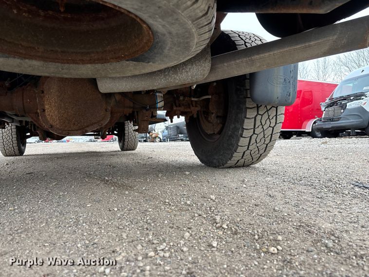 image for item YA2961 2013 Ford F350 Super Duty pickup truck