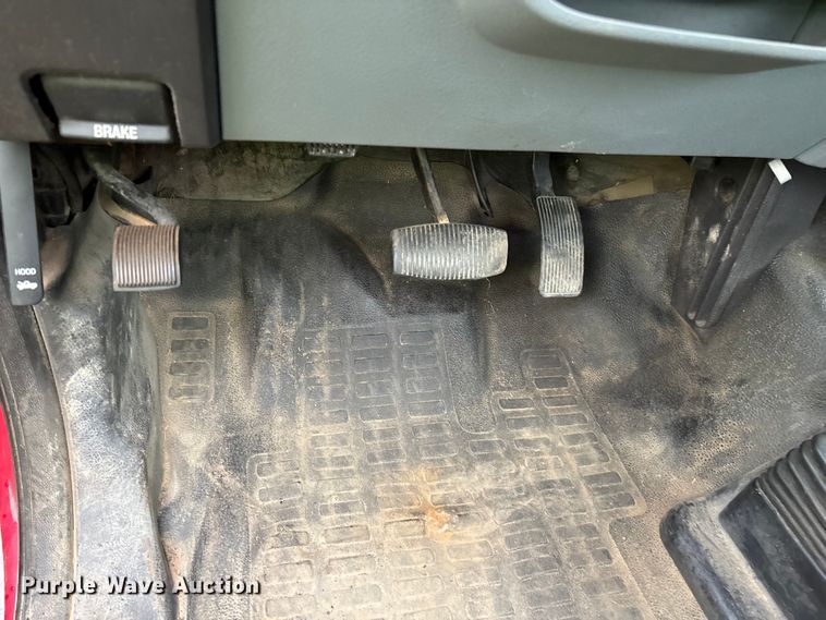 image for item YA2961 2013 Ford F350 Super Duty pickup truck