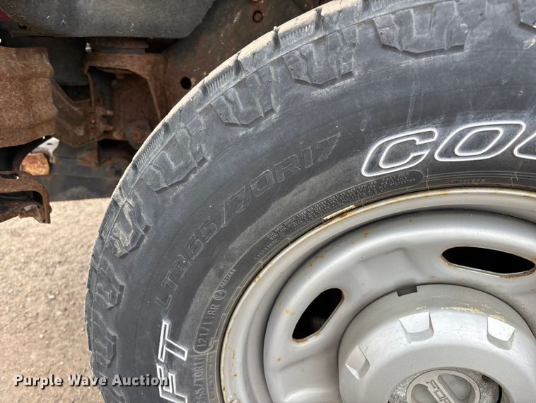 image for item YA2961 2013 Ford F350 Super Duty pickup truck