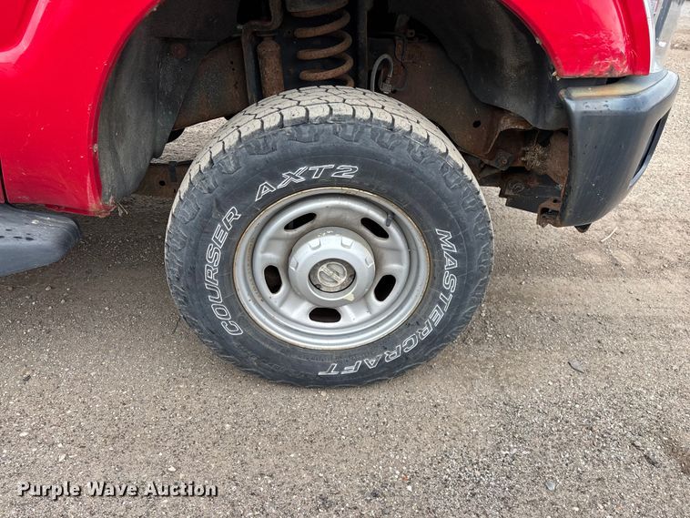 image for item YA2961 2013 Ford F350 Super Duty pickup truck