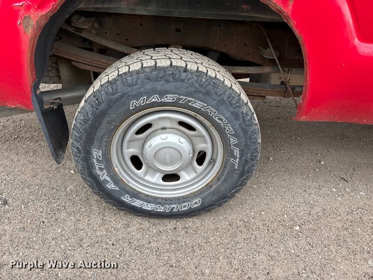 image for item YA2961 2013 Ford F350 Super Duty pickup truck