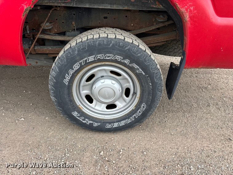 image for item YA2961 2013 Ford F350 Super Duty pickup truck