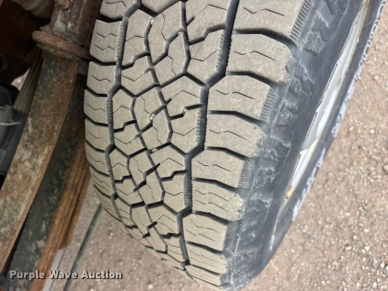 image for item YA2961 2013 Ford F350 Super Duty pickup truck