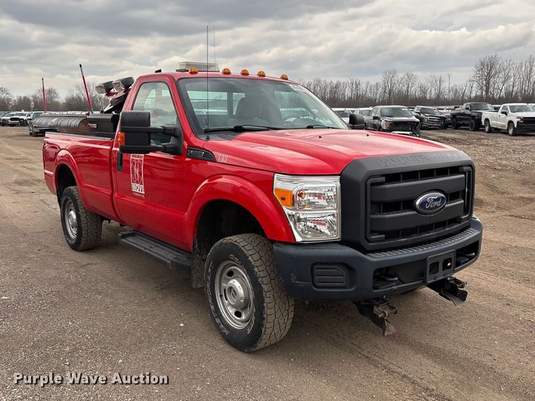 image for item YA2962 2016 Ford F350 Super Duty pickup truck