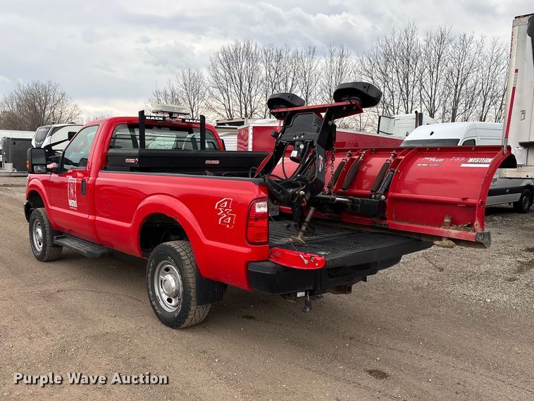 image for item YA2962 2016 Ford F350 Super Duty pickup truck