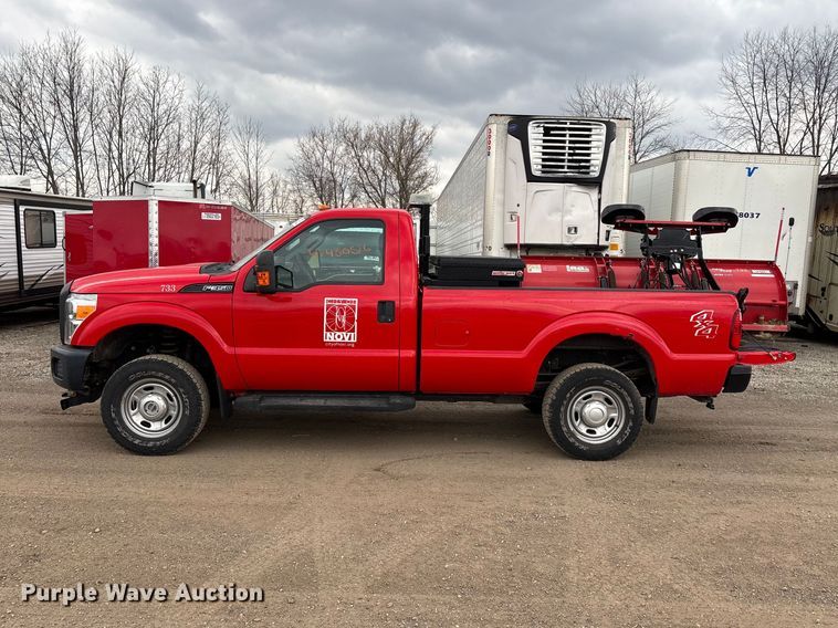 image for item YA2962 2016 Ford F350 Super Duty pickup truck