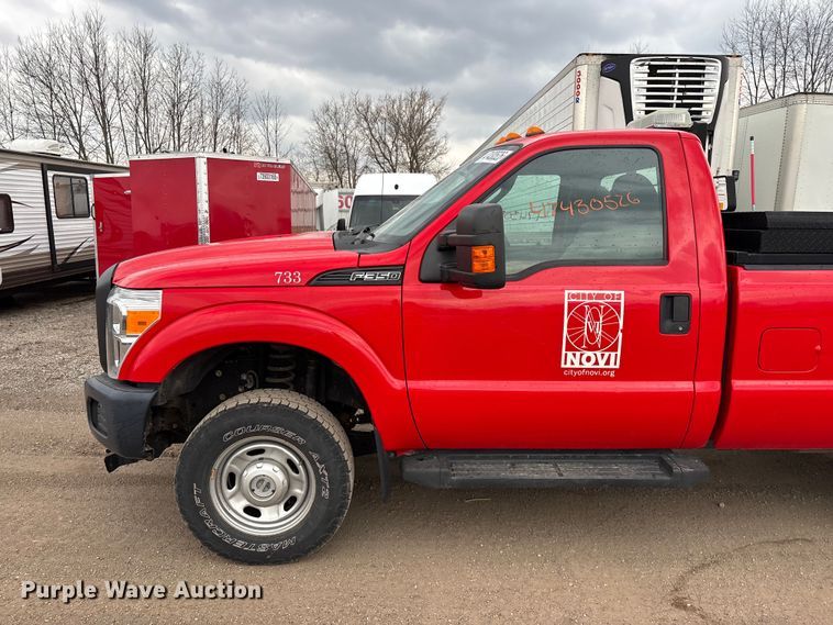 image for item YA2962 2016 Ford F350 Super Duty pickup truck