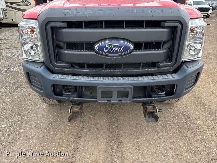 image for item YA2962 2016 Ford F350 Super Duty pickup truck