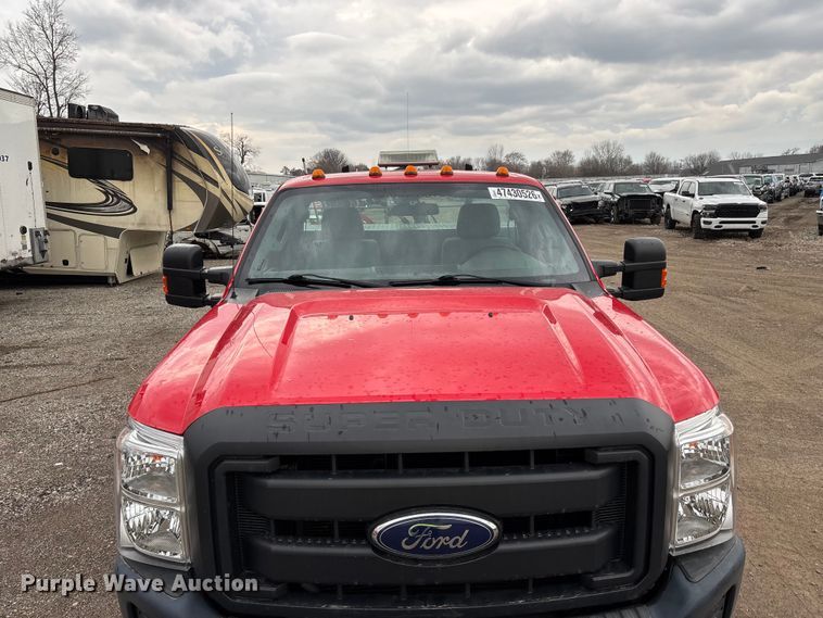 image for item YA2962 2016 Ford F350 Super Duty pickup truck