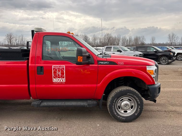 image for item YA2962 2016 Ford F350 Super Duty pickup truck