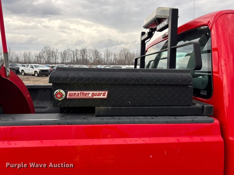 image for item YA2962 2016 Ford F350 Super Duty pickup truck