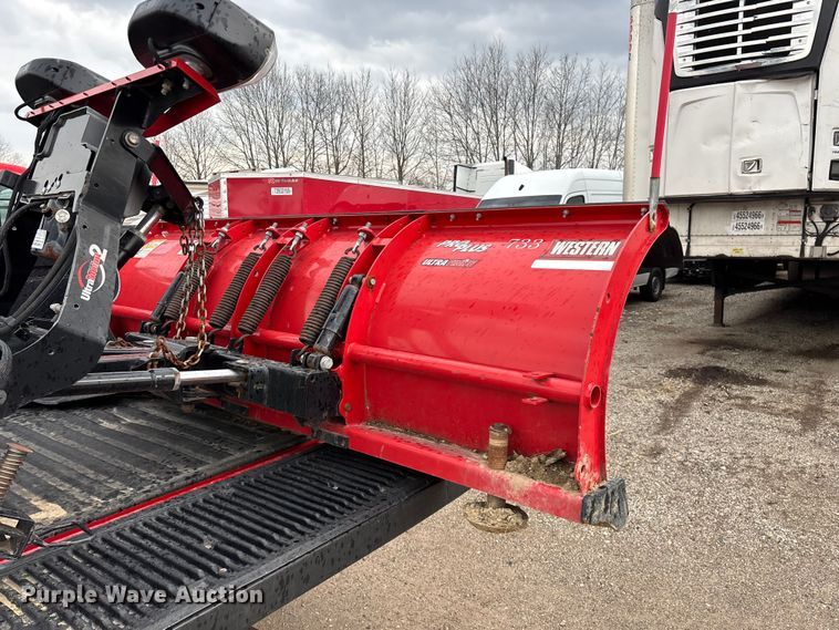 image for item YA2962 2016 Ford F350 Super Duty pickup truck