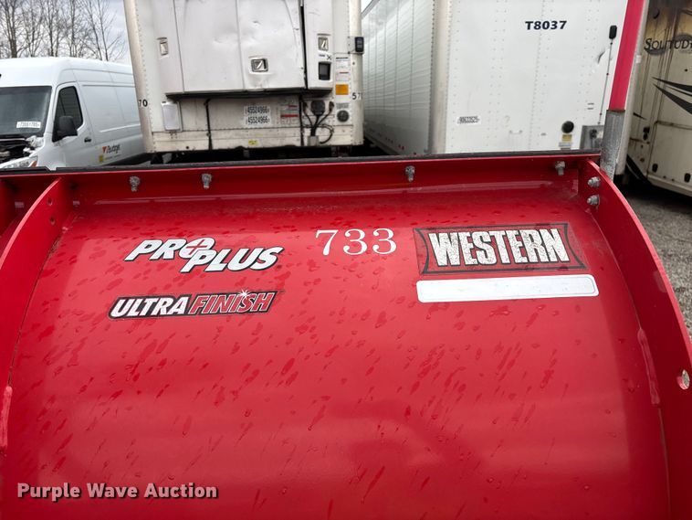 image for item YA2962 2016 Ford F350 Super Duty pickup truck