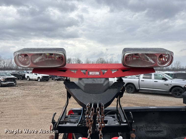 image for item YA2962 2016 Ford F350 Super Duty pickup truck