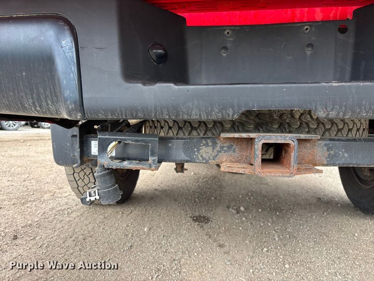 image for item YA2962 2016 Ford F350 Super Duty pickup truck