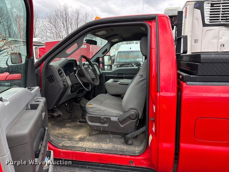 image for item YA2962 2016 Ford F350 Super Duty pickup truck