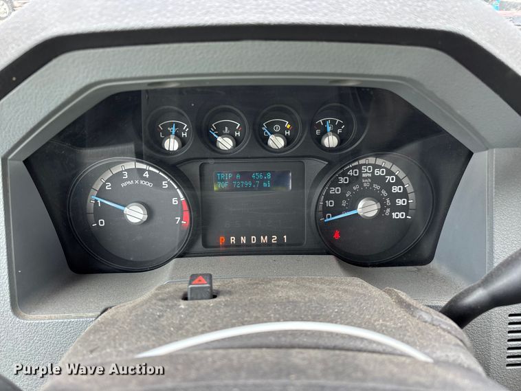 image for item YA2962 2016 Ford F350 Super Duty pickup truck