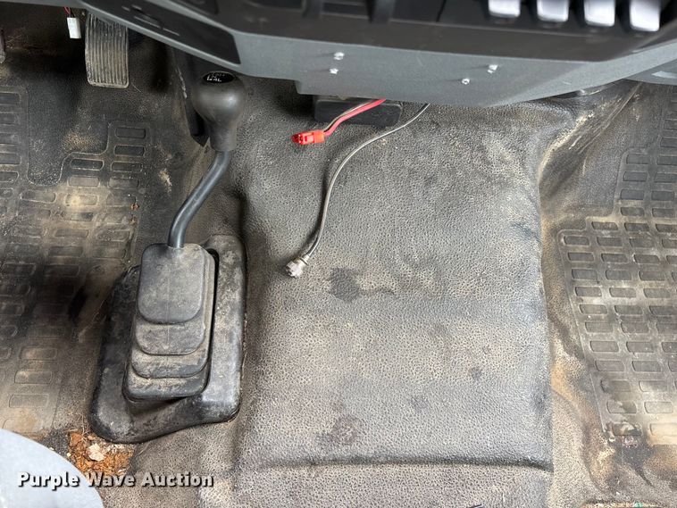 image for item YA2962 2016 Ford F350 Super Duty pickup truck