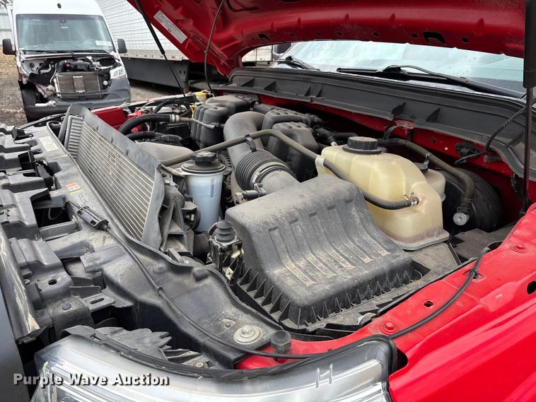 image for item YA2962 2016 Ford F350 Super Duty pickup truck