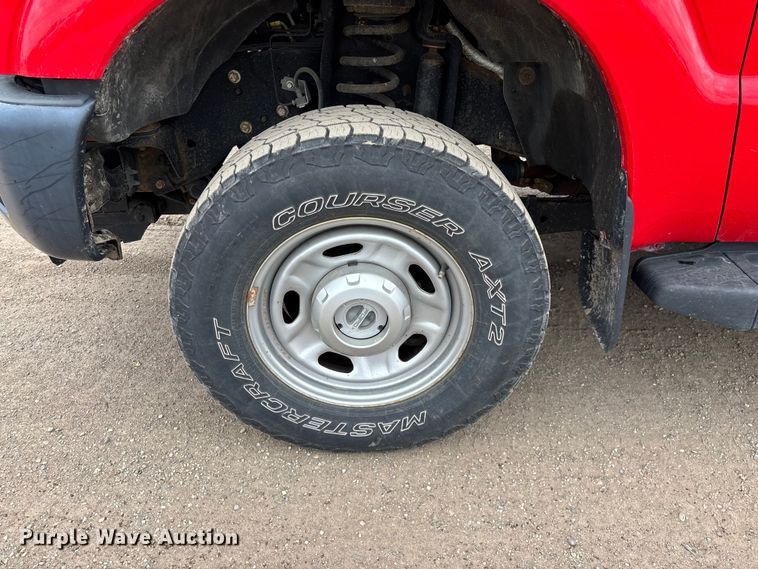 image for item YA2962 2016 Ford F350 Super Duty pickup truck