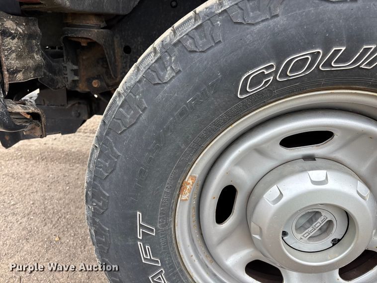 image for item YA2962 2016 Ford F350 Super Duty pickup truck