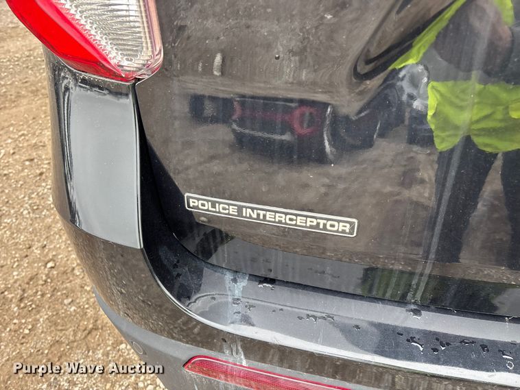 image for item YA2963 2020 Ford Explorer Police Interceptor Hybrid SUV