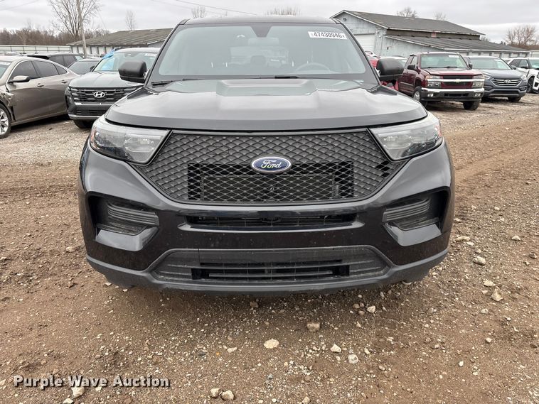 image for item YA2963 2020 Ford Explorer Police Interceptor Hybrid SUV