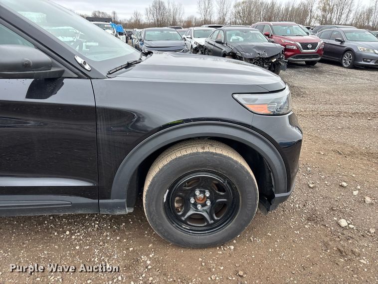 image for item YA2963 2020 Ford Explorer Police Interceptor Hybrid SUV