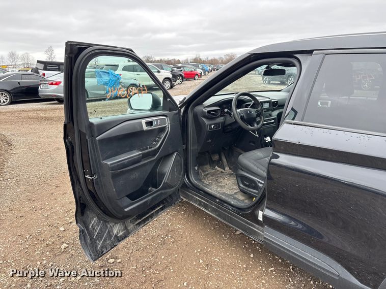 image for item YA2963 2020 Ford Explorer Police Interceptor Hybrid SUV