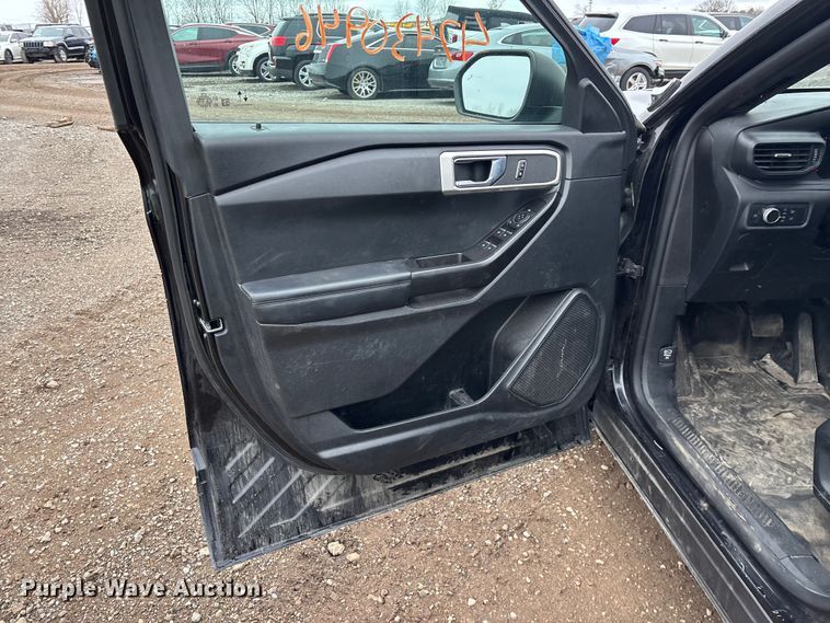 image for item YA2963 2020 Ford Explorer Police Interceptor Hybrid SUV