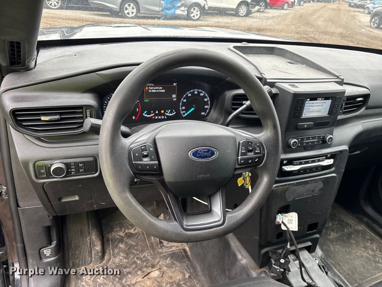 image for item YA2963 2020 Ford Explorer Police Interceptor Hybrid SUV