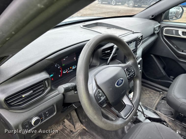 image for item YA2963 2020 Ford Explorer Police Interceptor Hybrid SUV