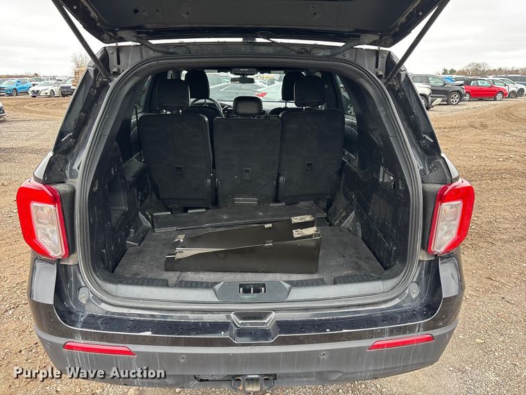 image for item YA2963 2020 Ford Explorer Police Interceptor Hybrid SUV