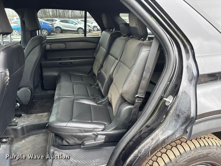image for item YA2963 2020 Ford Explorer Police Interceptor Hybrid SUV