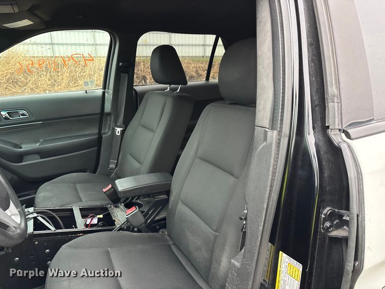 image for item YA2964 2015 Ford Explorer Police Interceptor SUV