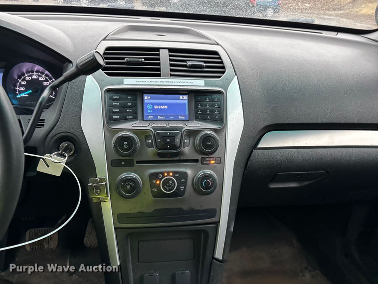 image for item YA2964 2015 Ford Explorer Police Interceptor SUV