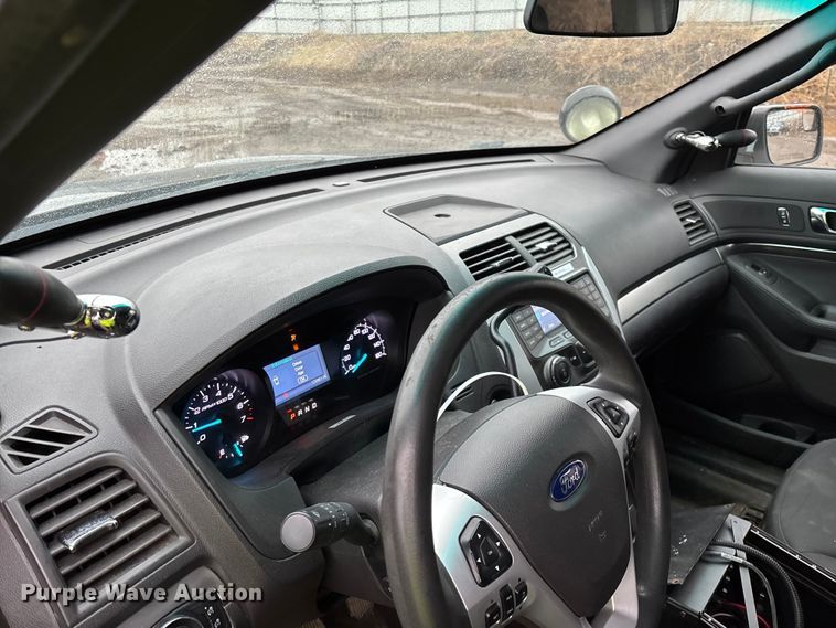 image for item YA2964 2015 Ford Explorer Police Interceptor SUV