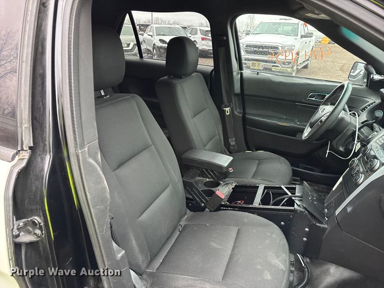 image for item YA2964 2015 Ford Explorer Police Interceptor SUV