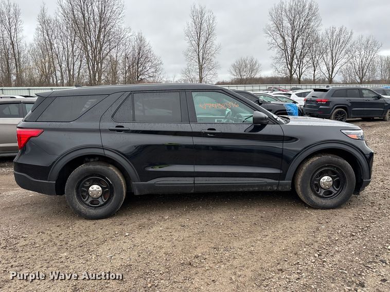 image for item YA2965 2020 Ford Explorer Police Interceptor SUV