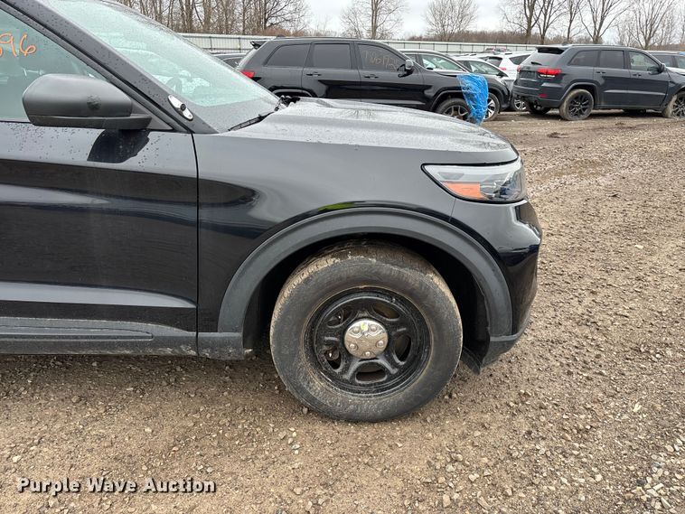 image for item YA2965 2020 Ford Explorer Police Interceptor SUV