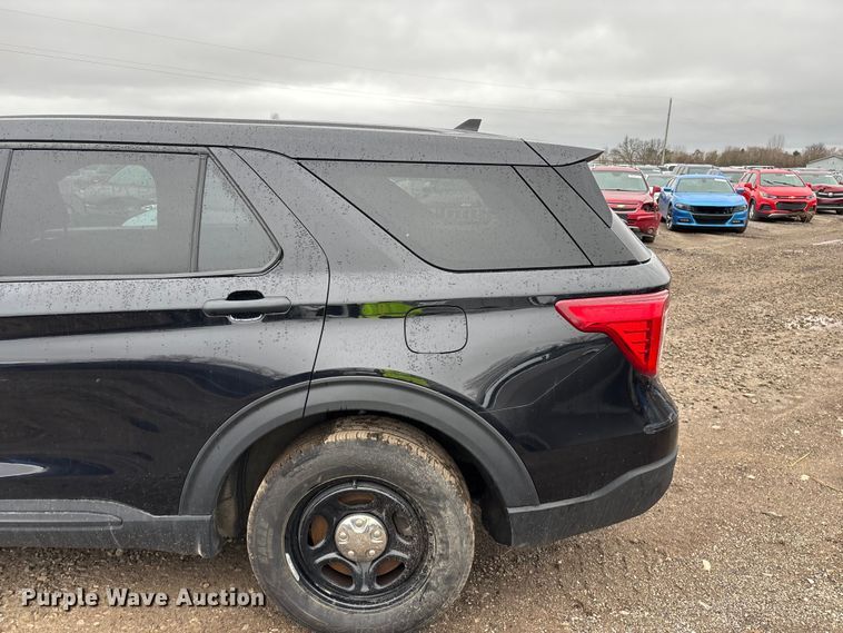 image for item YA2965 2020 Ford Explorer Police Interceptor SUV