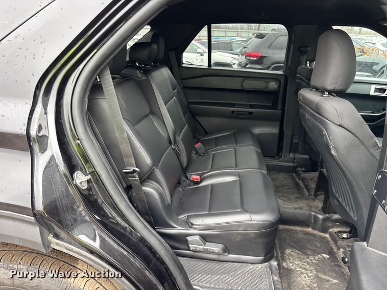 image for item YA2965 2020 Ford Explorer Police Interceptor SUV
