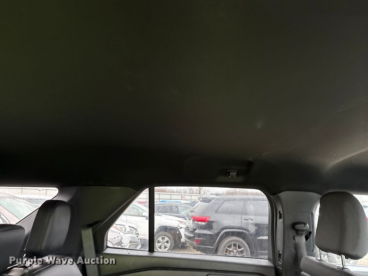 image for item YA2965 2020 Ford Explorer Police Interceptor SUV