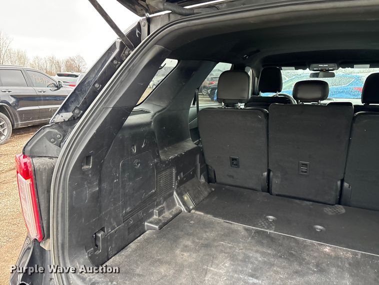 image for item YA2965 2020 Ford Explorer Police Interceptor SUV