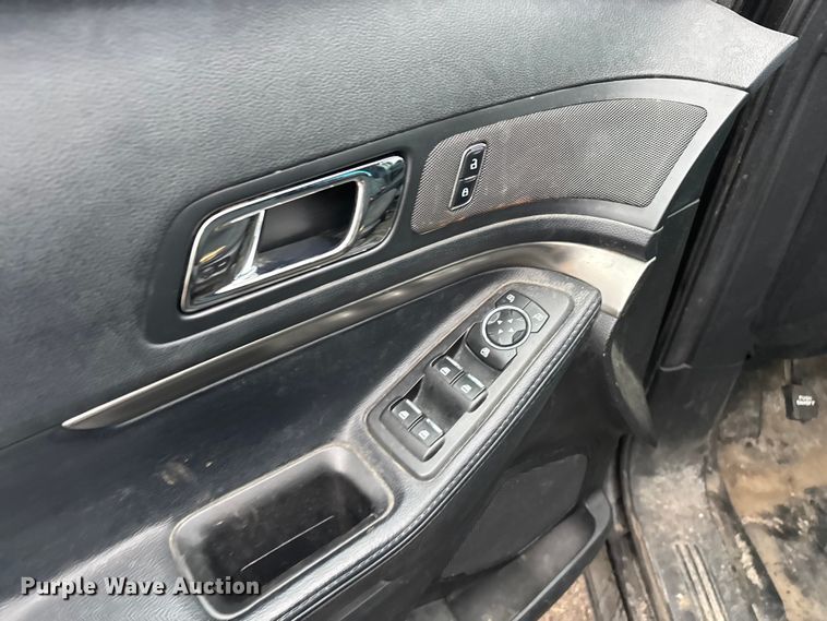 image for item YA2967 2016 Ford Explorer Police Interceptor SUV