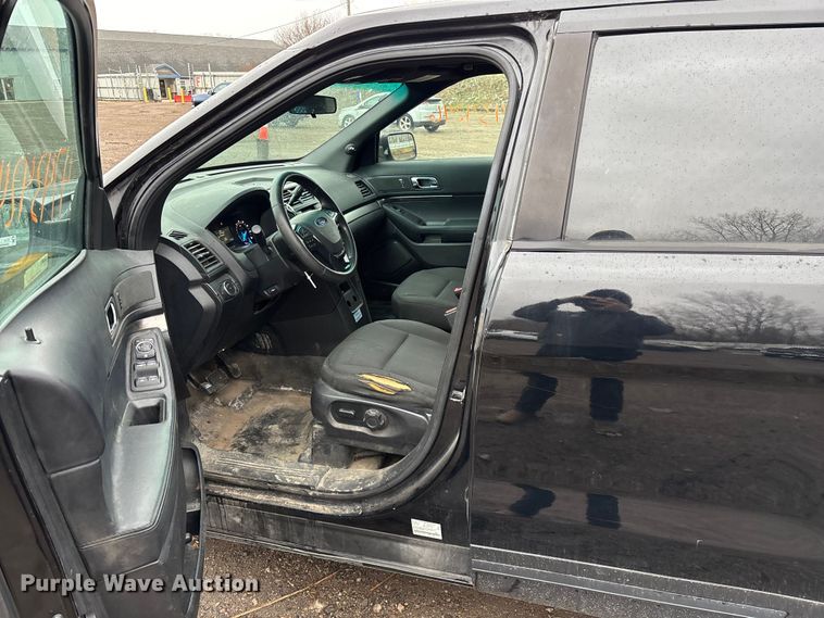 image for item YA2967 2016 Ford Explorer Police Interceptor SUV