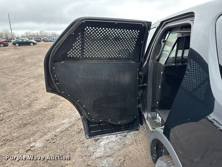 image for item YA2967 2016 Ford Explorer Police Interceptor SUV