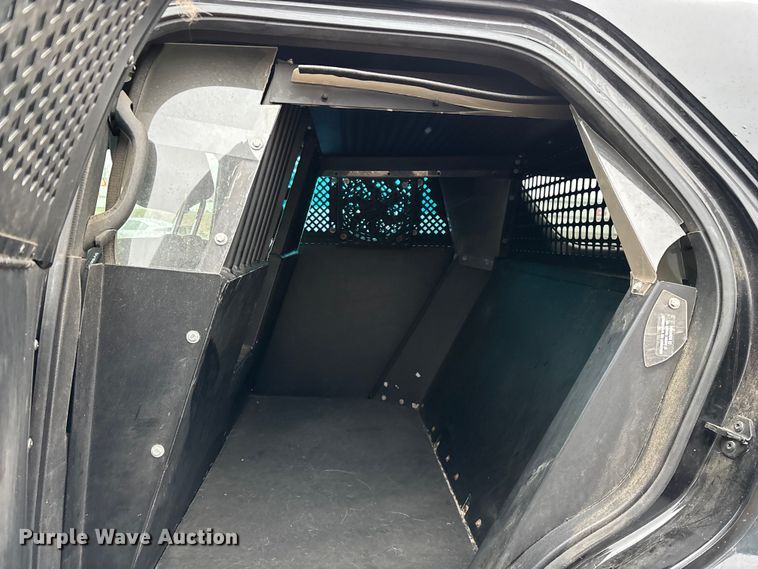 image for item YA2967 2016 Ford Explorer Police Interceptor SUV