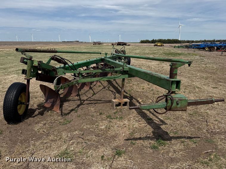 image for item DH1955 John Deere plow